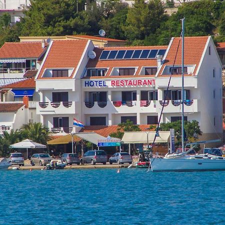 טיסנו House Hotel Plava Laguna מראה חיצוני תמונה
